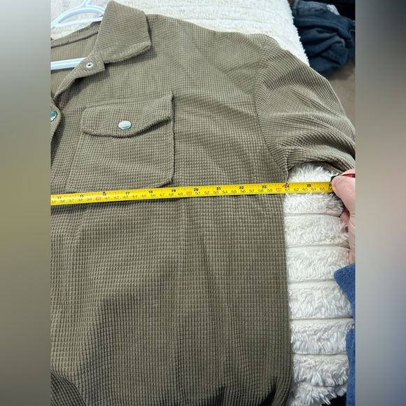 Women's Jacket - Picture 6 of 9